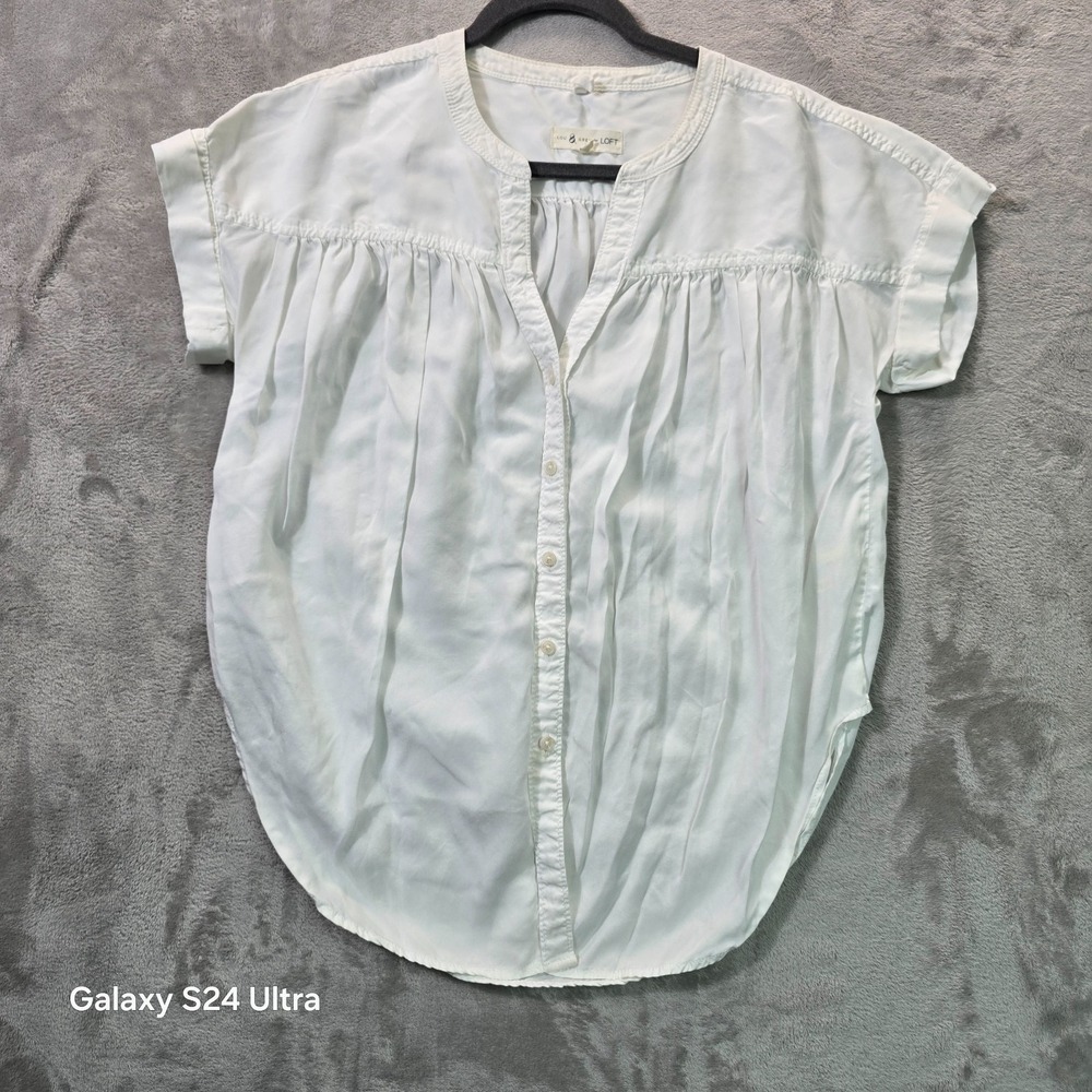 Lou & Grey Loft Shirt Women XS White Pleated Everyday Dolman Sleeve Button Front